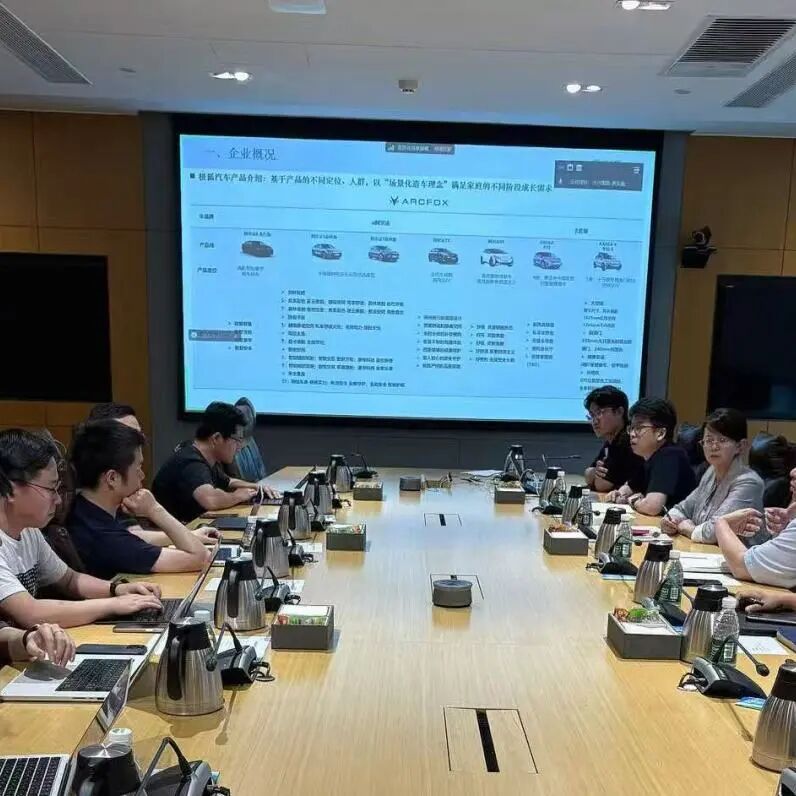 1764755935621565 1764755935621565