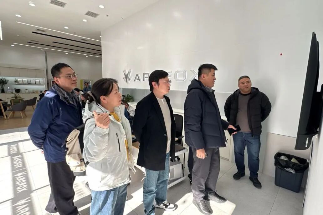 1764755972694412 1764755972694412